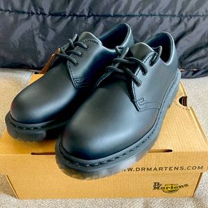 Dr. Martens - 1461 MONO SLIP RESISTANT OXFORD SHOES - Women's Size 8